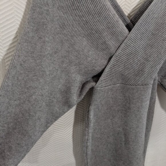 Selfie Leslie Mini Sweater Dress Gray Knit Batwing Sleeves Size Small - Picture 7 of 9